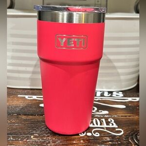 YETI Coral Travel Mug with Clear Lid